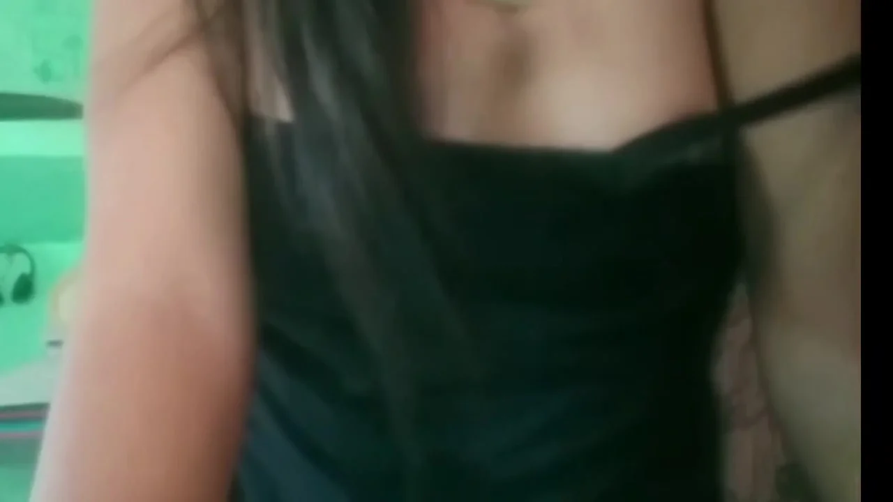 Desi Girl Masturbating With Brinjal