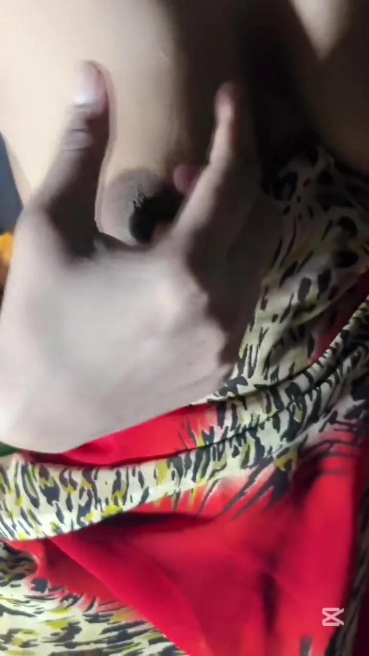 Bhabhi Showed Full Show Of Bhabhi By Opening Full Boobs