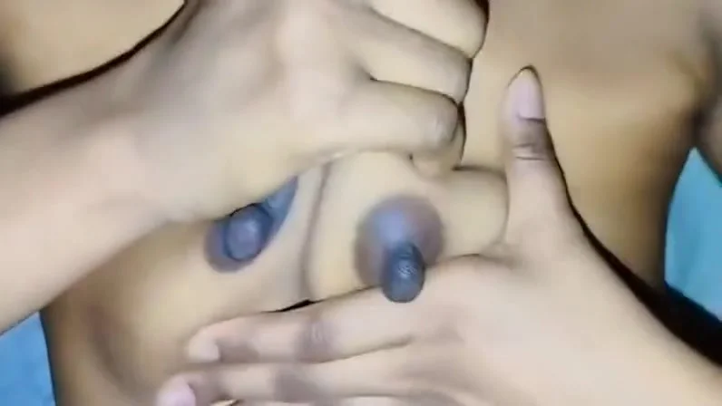 Chuchi Ko Khub Daba Daba Ke Dhudh Nikalna Chah Koi Nikl Skt Hai Kya?