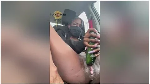 (full Video!) Ebony Slut Squirting And Creaming From Fucking Cucumbers