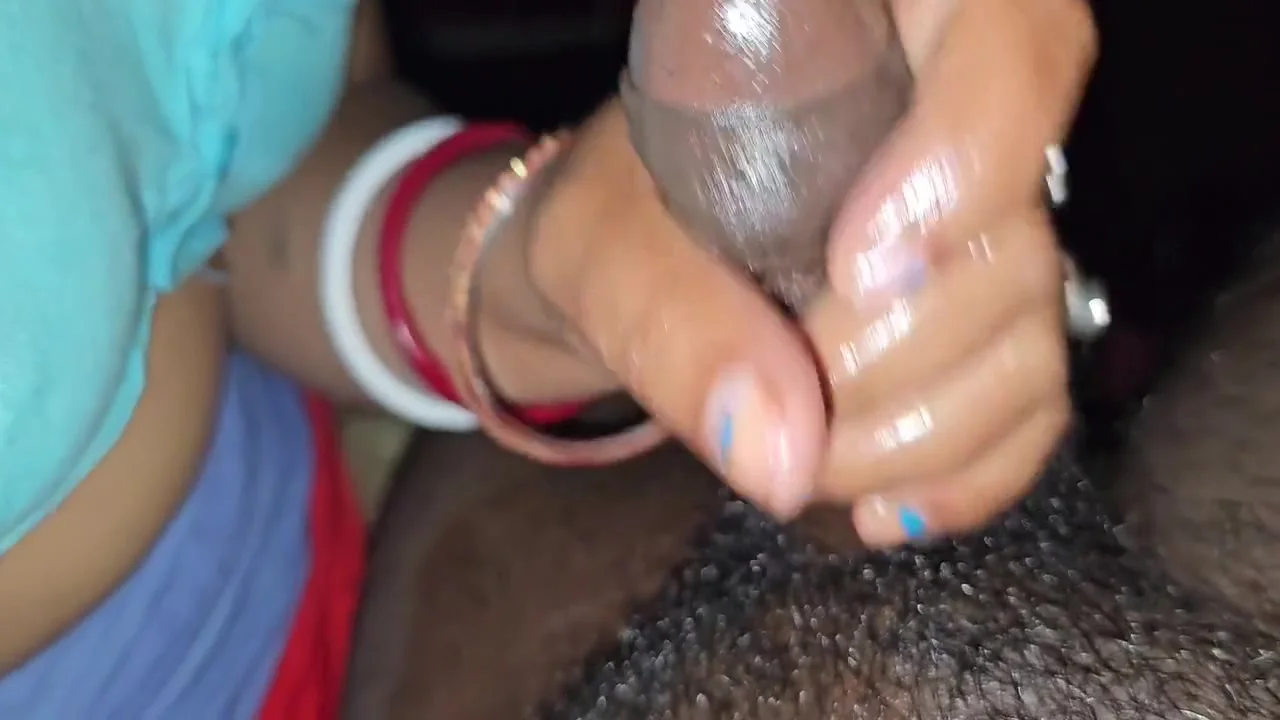 Desi Wife Gives Slow Handjob And Makes Husband Cum Homemade Faceless Indian Bhabhi Jerks Off Hubby To Cum
