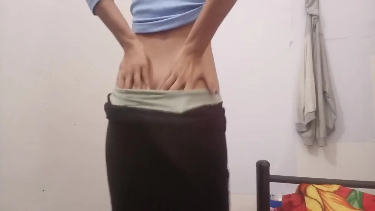 Stunning Solo Masturbating Before Going To Study