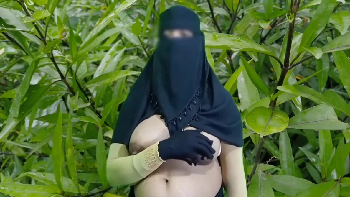 Indian Hot Having Romance With Stepfather-in-law - Sexy Wife