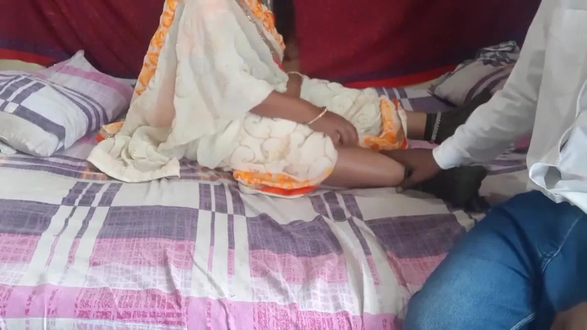 Caught Cousin Step sister Watching Porn And Fuck Her Wet Pussy