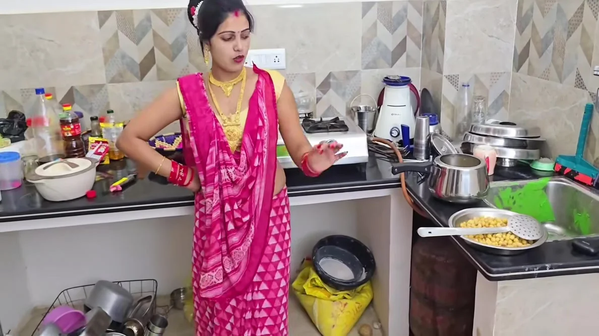 Big Boobs Tuition Teacher Taught Her Student 18+ How To Do Sex In The - Private Room