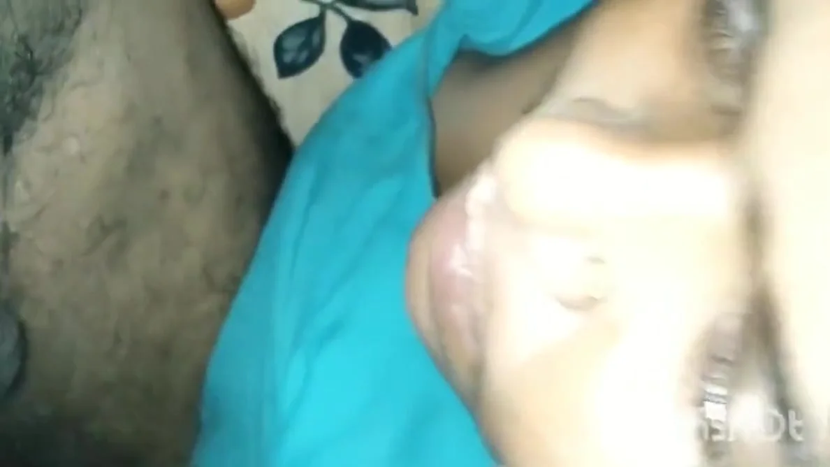 Horny Stepbrother Puts His Big Cock In His Stepsisters Mouth Until It Fills Her With Cum - Porn In Spanish