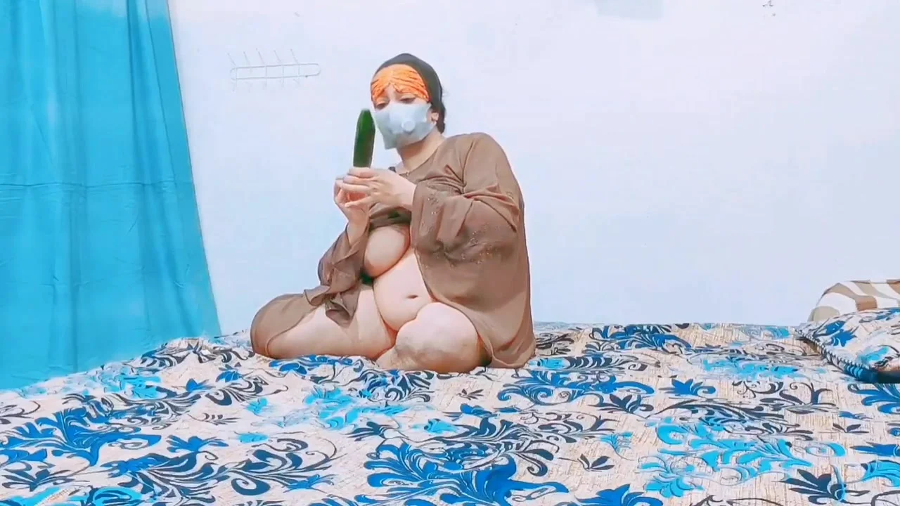 Indian Big Tits Muslim Girl Mastrubation With Big Cucumber