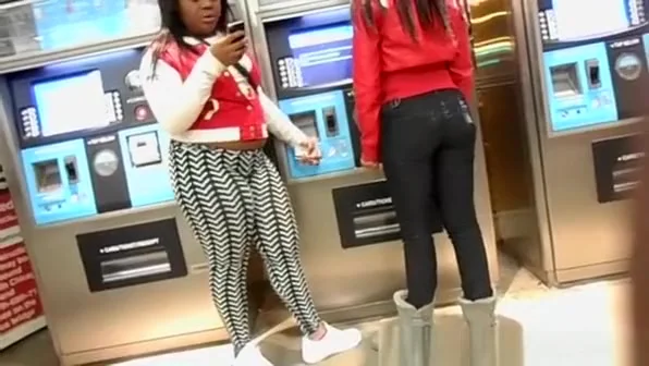 Ebony girl in tight leggings