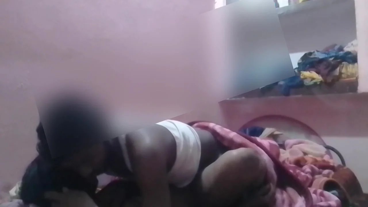 Padosan Bhabhi Ko Ghar Me Jakar Choda Dance Ko