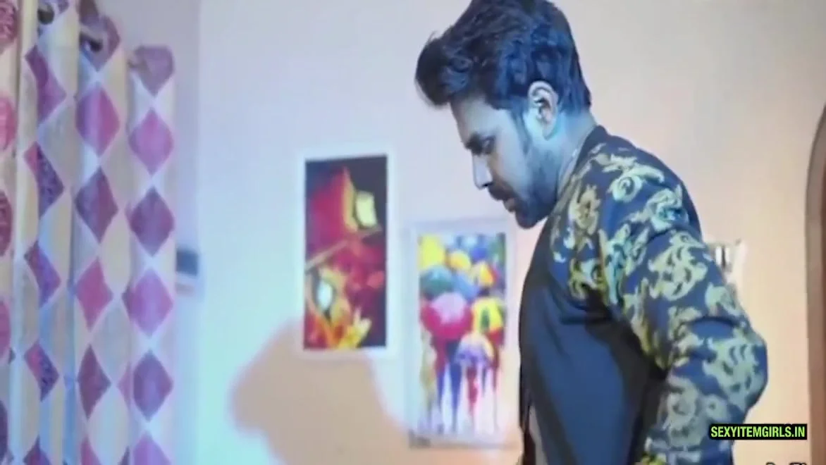 Koi Nhi Tha Ghar Par Akeli Dekh Padosi Ne Chut Chudai Ki -s2