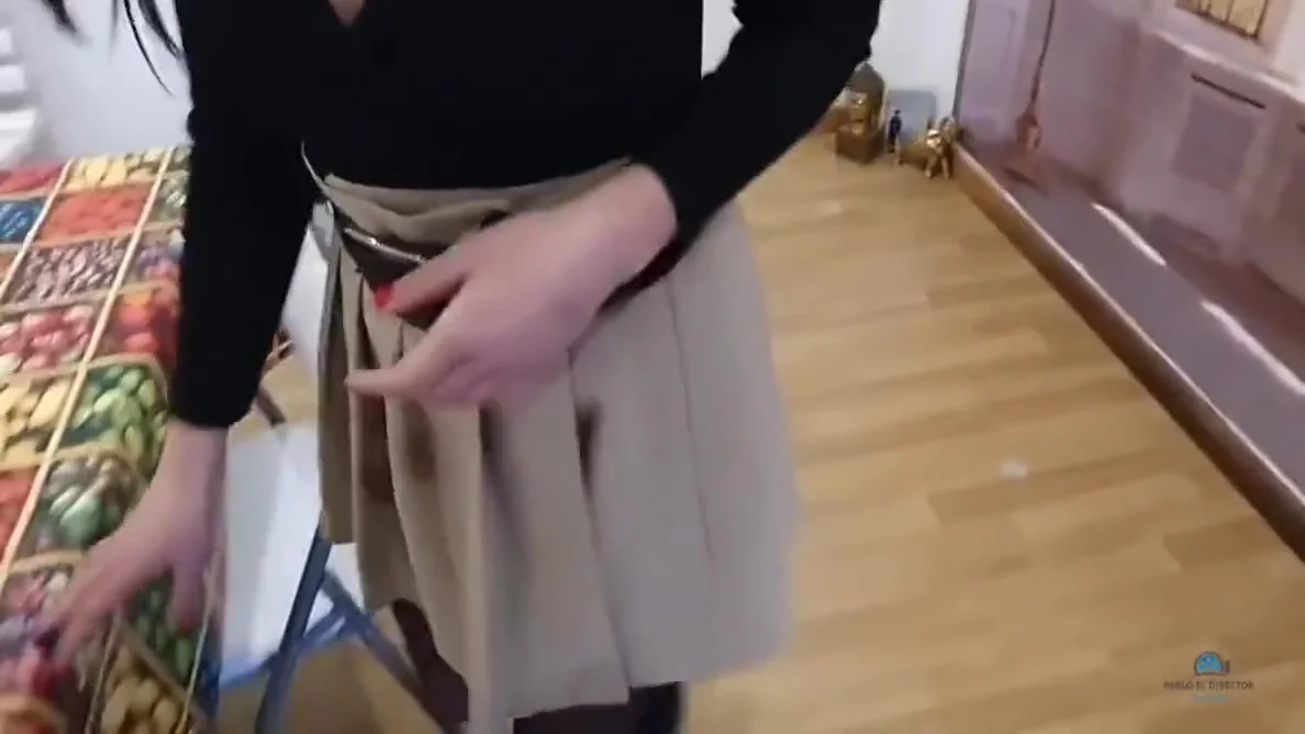 Stepsister Show Her Outfit And She Is Soo Sexy