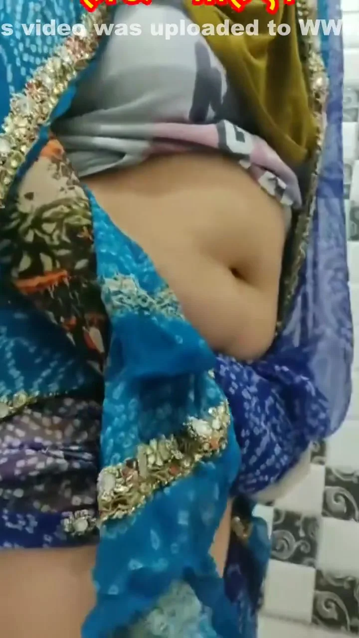 Desi Bhabhi Leg Long Sexy