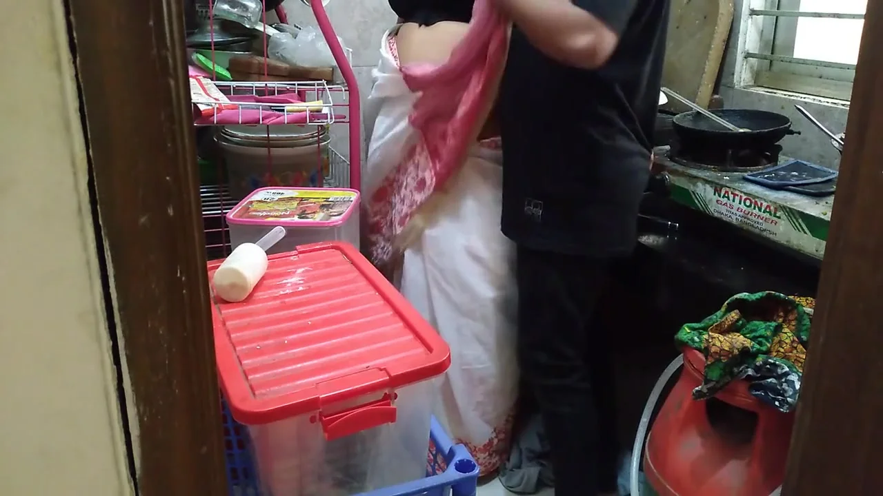 Big Naturals In (tamil Maa Ki Jabardast Chudai Beta) Desi Hot Step Mother Fucked In The Kitchen - Hindi Audio