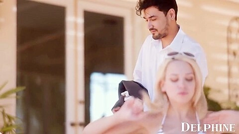 Madison Summers - Sexy House Sitter Gets Lathered Up And Fucked By The Pool