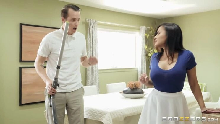 Stepma Keylani Lei Polishes Stepson  s Willy