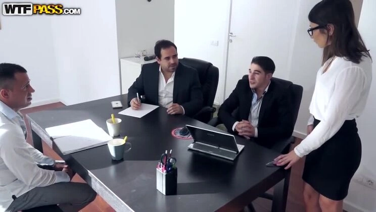 Valentina Bianco: An Epic Double Penetration Encounter with Pablo & Xavi in the Office