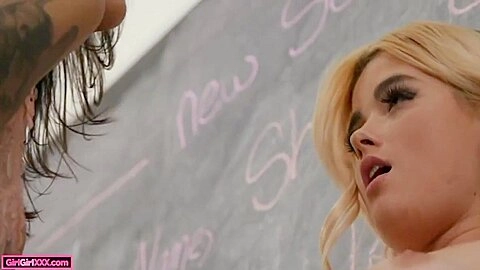 Nicole Nichols And Shay Sights - Sweet Nicole And Shays Young (18+) Dirt