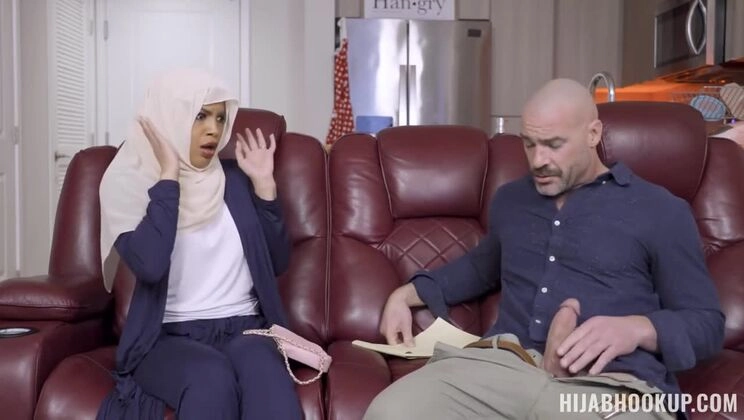 Maya Farrell's Exposure Therapy: Big Tits & Arab