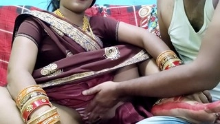 Nasty Devar man masturbates a pussy of a youngie