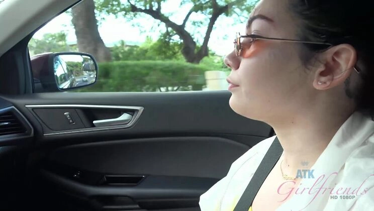 Lenna travels to Hawaii and gets right to the nude beach.