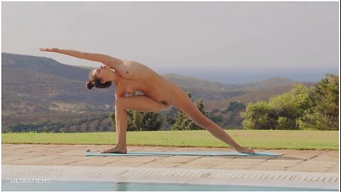 Gorgeous Model Alissa Foxy Showing Us Her Perfect Yoga Skills In This Hot Solo Video
