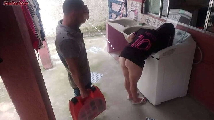 Married lady rewards repairman with raunchy striptease as hubby's away