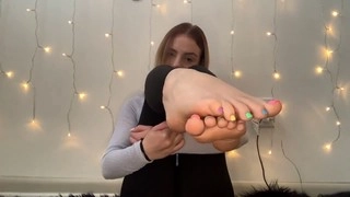 Liz rainbow feet, iris vega feet, feet