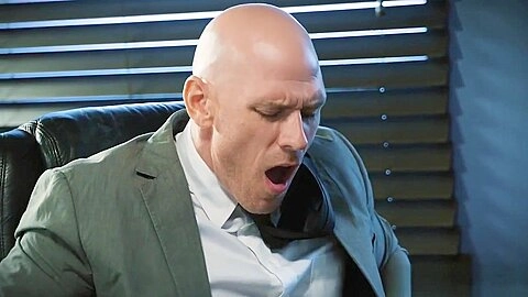 Latina office milf Isis Love leaks valuable company info