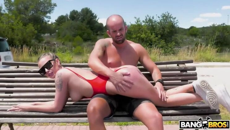 Bilbao's Wild Ride: Lya Missy's Outdoor Sex Bench Adventure