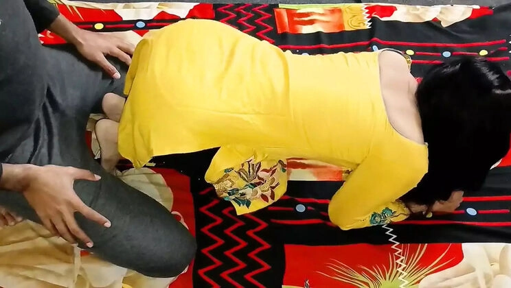 Valentine's Day Bhabhi Seduction: Desi Housewife Fucked Hard in Full Story HD Movie