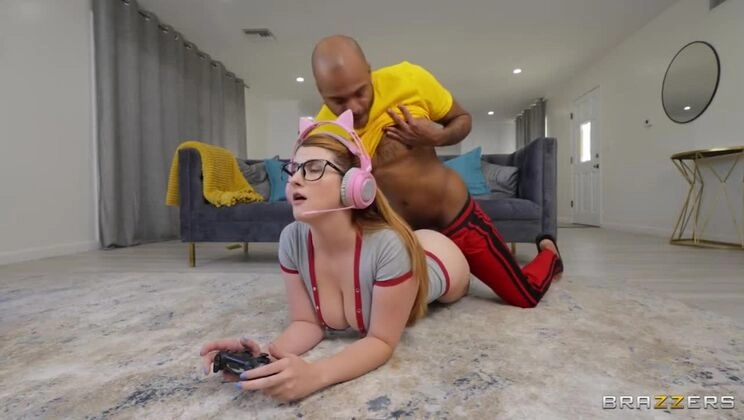 Crafty Landlady MILF vs Cheating Tenant & Large Natural Ginger GF - Musa, Charlie, & Bess / 1.3.2022