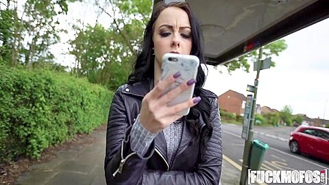 Alessa Savage In Cute British Chick Needs Cash