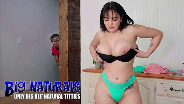 Nika Venom's Enormous Bosom Overflows from Small Tops, Ideal for Damion's Massive Cock - REALITY KINGS