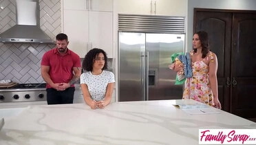 Mandy Waters Catches Dani Diaz with Panties Down - Threesome Blowjob & Creampie in Kitchen - S6:E9