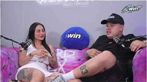 Jenifer Play And Sara Blonde - Podcast Se Sale De Control Y Me Masturbo El Culo Con Juguete Anal (preguntas Incomodas)xxx