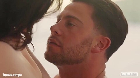 Evelyn Claire And Seth Gamble In Model Gets Pounded By Sexy Photographer