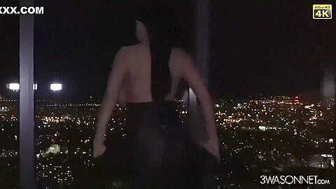 Ewa Sonnet In Bosomy Night
