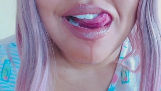 Nhổ nước bọt nhật bản, spit asmr lips closeup