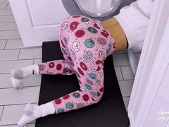 Step-Mom CarryLight Filled with Son's Cum in Risqué Encounter