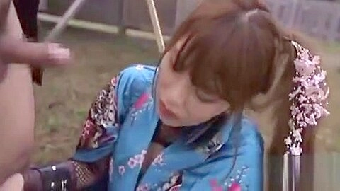 Dazzling eastern Miku Ohashi bounces on packing monster