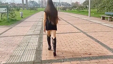 Esposa Puta Infiel Caminando Por Ciudad Con Su Amante Exhibiendo Su Culo Y Su Vagina Mientras Su Esposo Trabaja Unfaithful Whore Wife Walking Around The City With Her Lover Showing Her Ass And Vagina